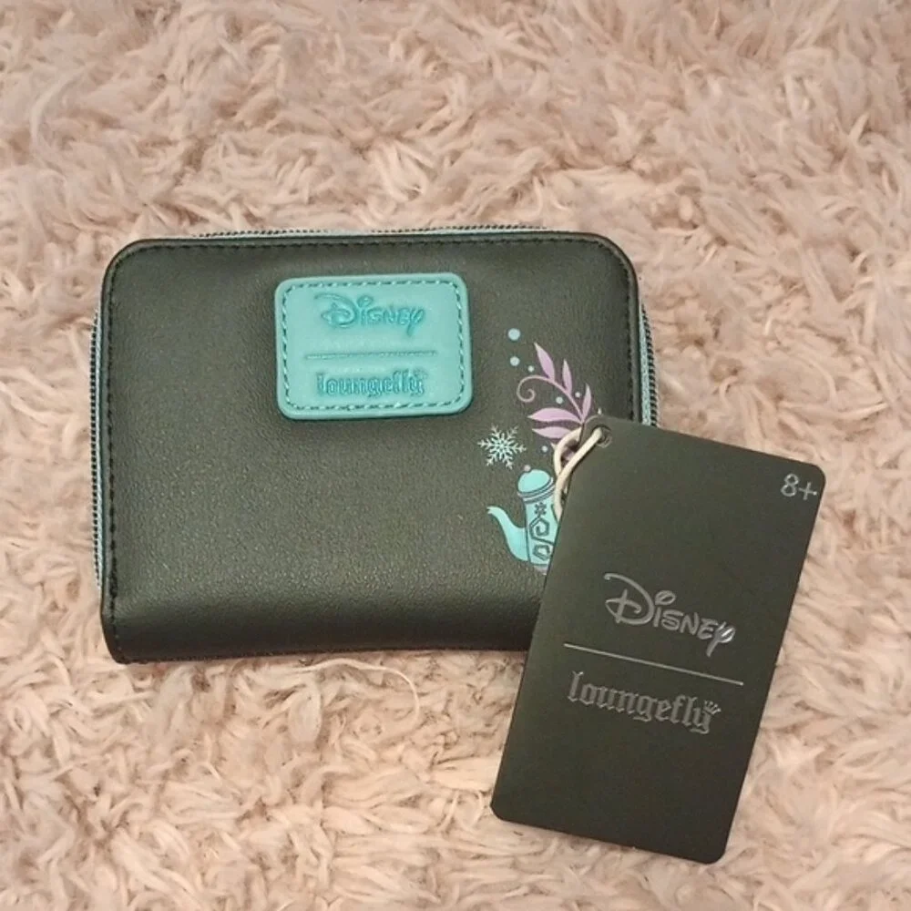 Disney Alice In Wonderland Winter Drawing Mini Zipper Wallet